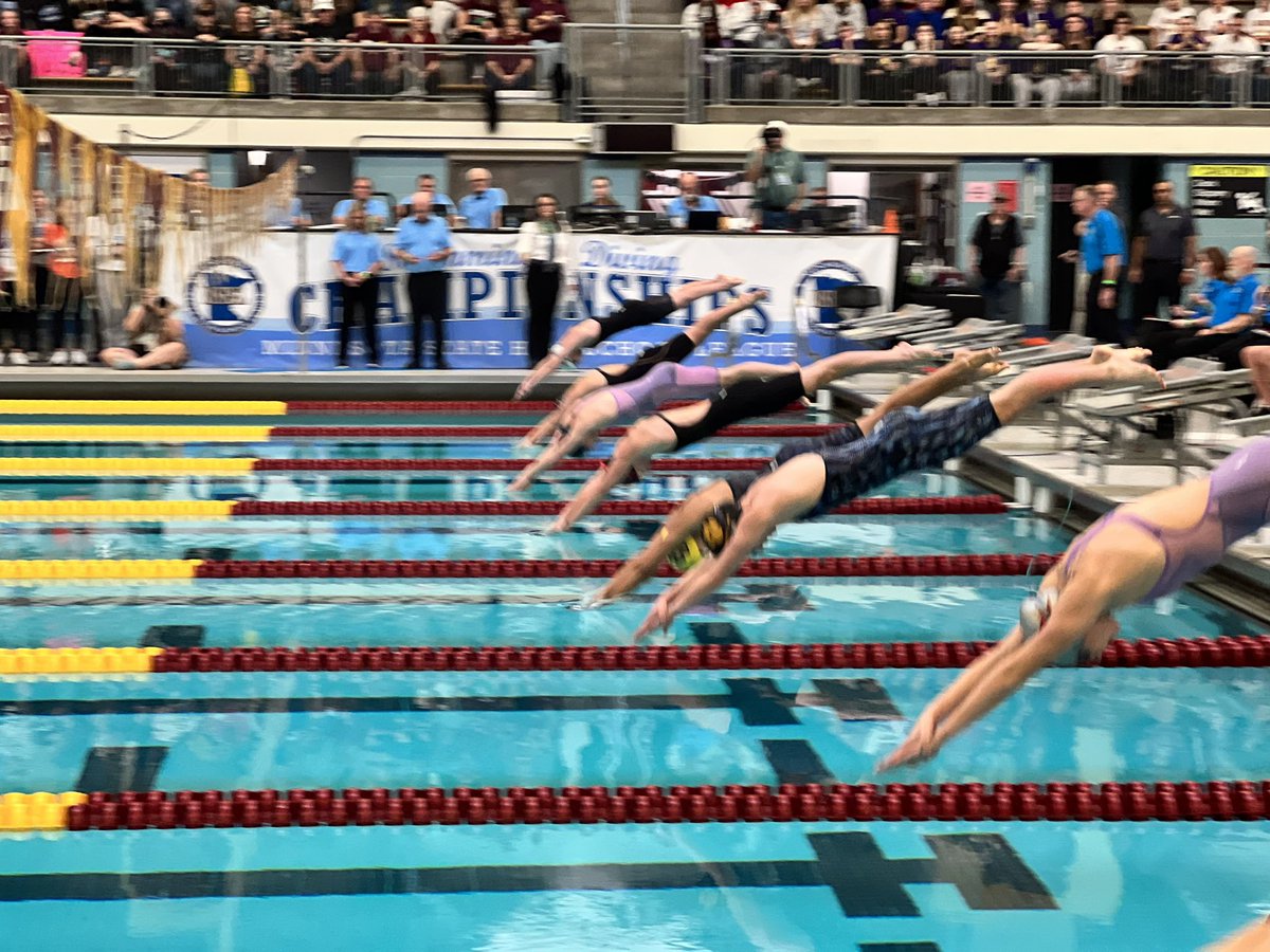 ME_swim_dive's tweet photo. Avery Schuh jumping into her final 50 free! Finishing consolation finals in 10th place overall. #DidTheWork #Senior https://t.co/KksbYHibeJ