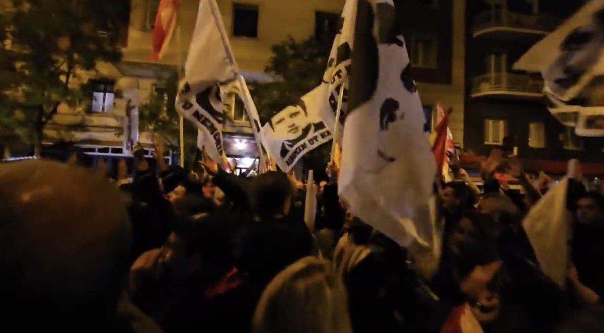 Utilizar la imagen Miguel Ángel Blanco frente al <a href="/PSOE/">PSOE</a> es intolerable.

Su asesinato conmovió y unió a todo el país en la lucha contra el terrorismo. Es un símbolo contra la violencia terrorista.

Los españoles sufrimos mucho la sinrazón y barbarie de ETA. No todo vale. Basta ya.