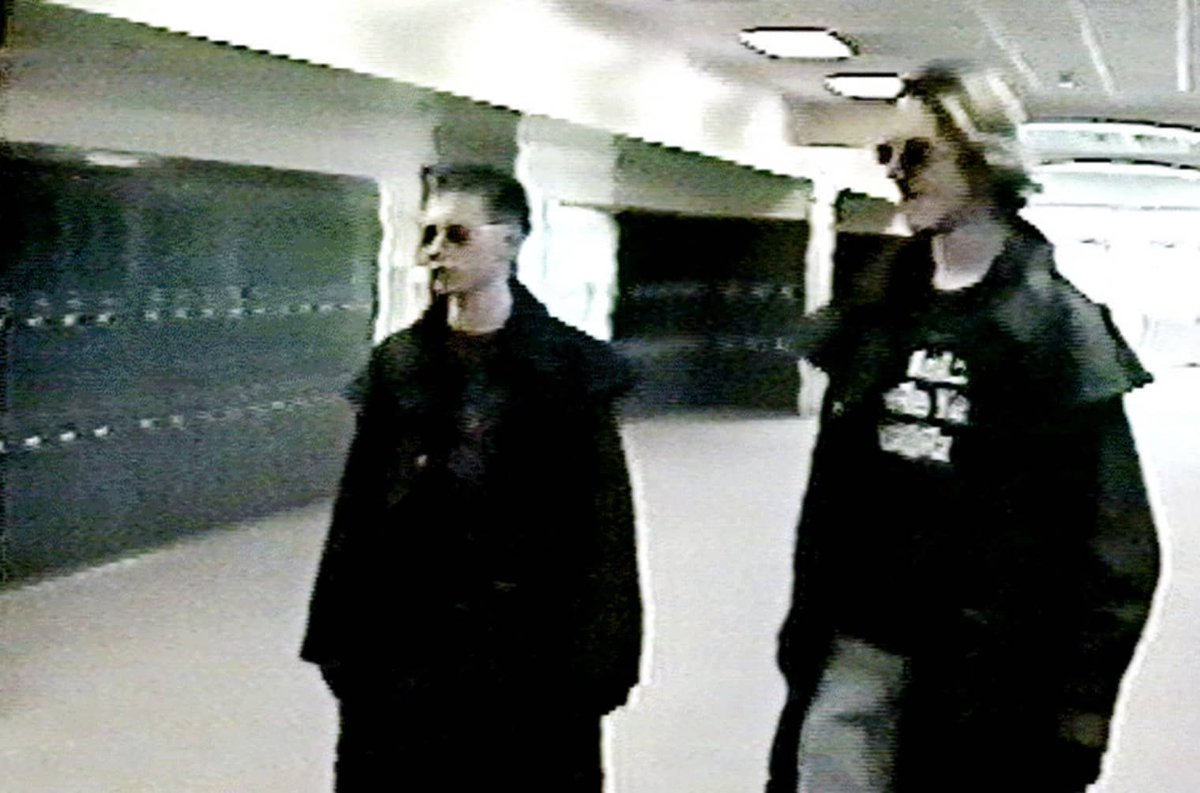 Here's a picture of the Columbine shooters calmly walking around the school. According to maga J6 tape analysts, this is clear proof that they didn't do anything wrong.
#J6tapesbullshit