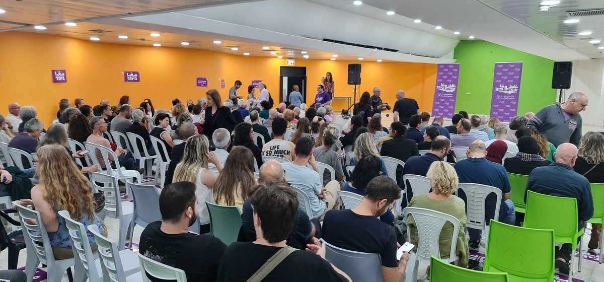 AlonLeeGreen's tweet photo. THIS IS HOPE! Another Jewish-Palestinian rally is happening now in the town of Tira in Israel. Hundreds of Jewish &amp; Palestinian citizens of Israel gatherd for the 6th rally in a row, each in a different city, to fight for Jewish-Arab partnership &amp; for Israeli-Palestinian peace. https://t.co/6HiFxs11gC