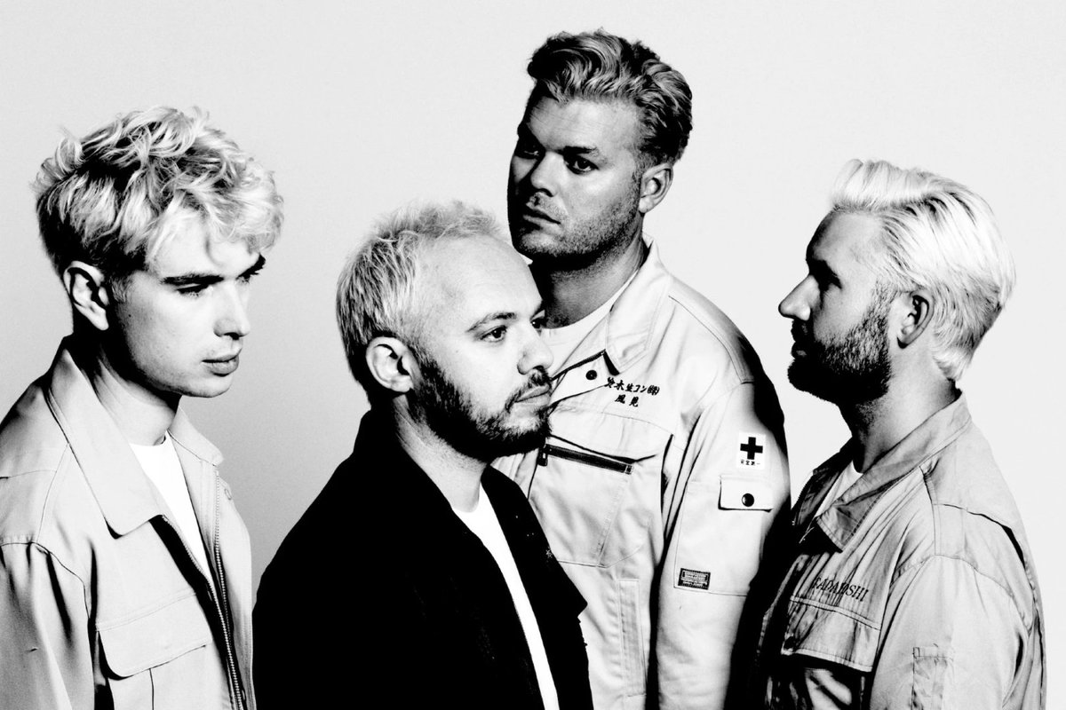 v13media's tweet image. Ahead of the release of Everything Everything (@E_E_)'s seventh studio album, #Mountainhead (@BMG), in March 2024, the band has released a single titled “The Mad Stone.” #songreview
✍️: Savannah Plaisted
🔗: v13.net/2023/11/everyt…
#EverythingEverything...