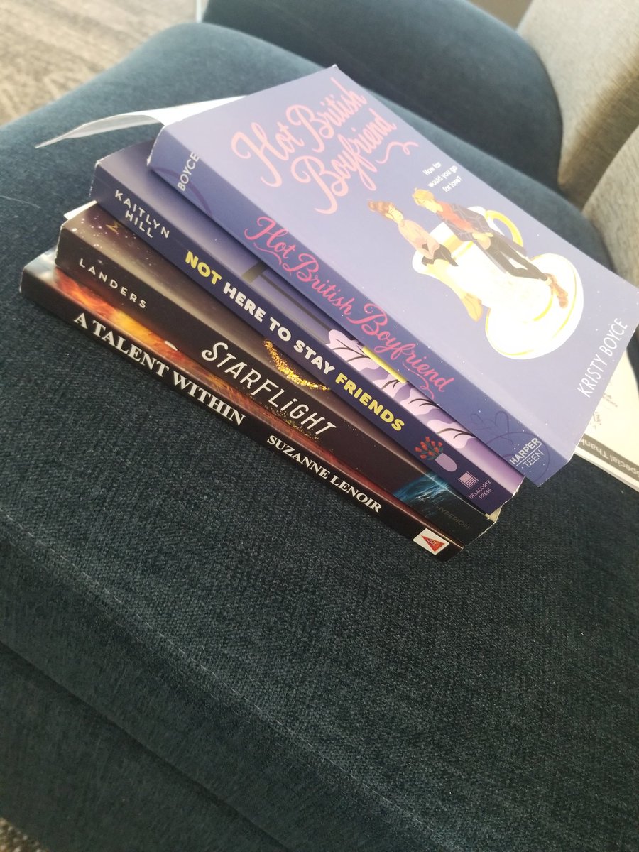 #BookHaul!!  @KristyLBoyce @thekaitlynhill @Melissa_Landers @AuthorLenoir 
Met SO MANY kind and wonderful authors today!! @BBTB_cincy