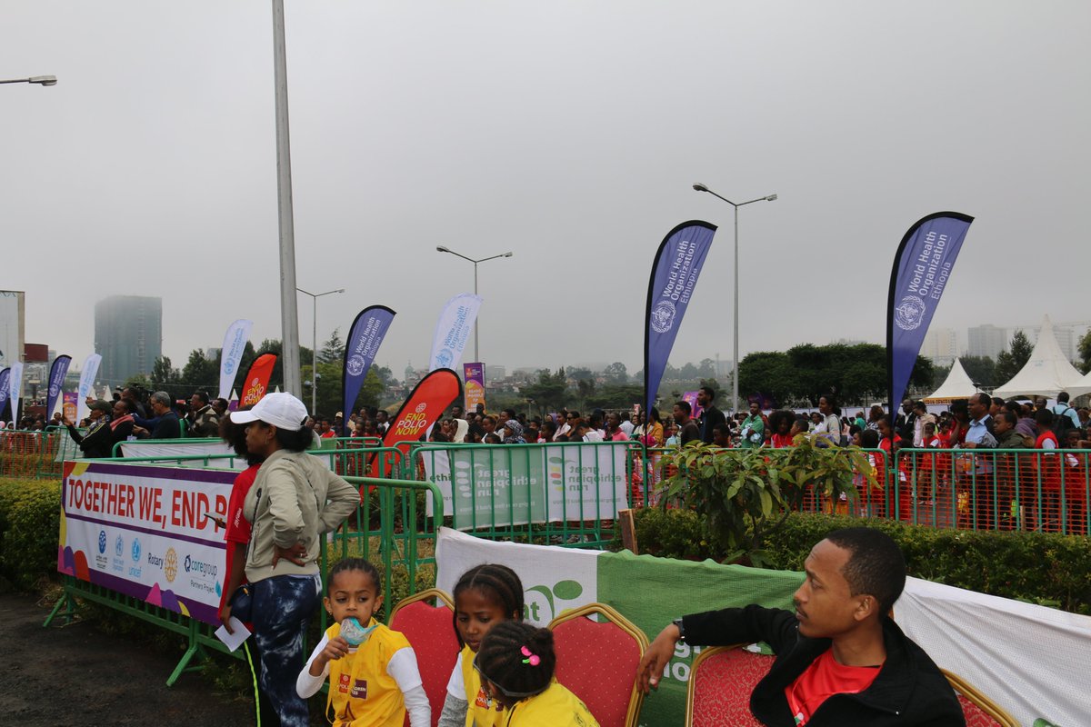 The 2023 Children’s race was kicked off by H.E. @dereje_dugumaMD, State Minister of @FMoHealth & H.E. Ayda (Lensa) Mekonnen, State Minister of #tourism 🇪🇹. 

Voiced “Together, We End Polio” theme to make a meaningful impact and help eradicate #polio from the world.