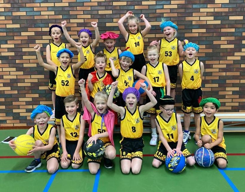 Wat was het weer een superleuk peanuttoernooi vandaag in Het Ravijn zwem sport zorg!

Alle spelers, begeleiders en vrijwilligers heel erg bedankt voor deze geweldige ochtend!

#valleybuck #peanuts