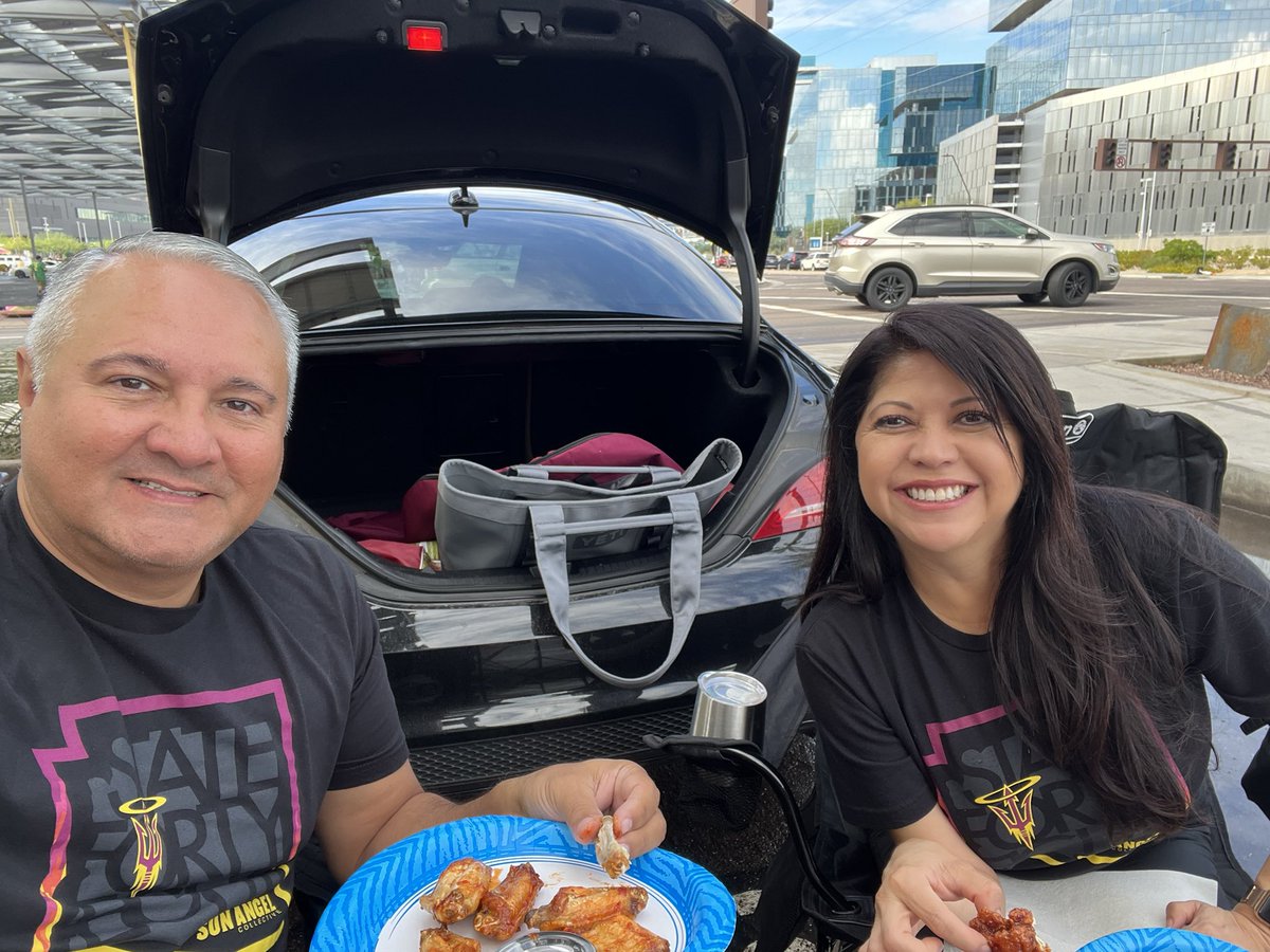 Tailgating prior to today’s ASU-Oregon game. Go Devils! 🔱 #SundevilsFootball