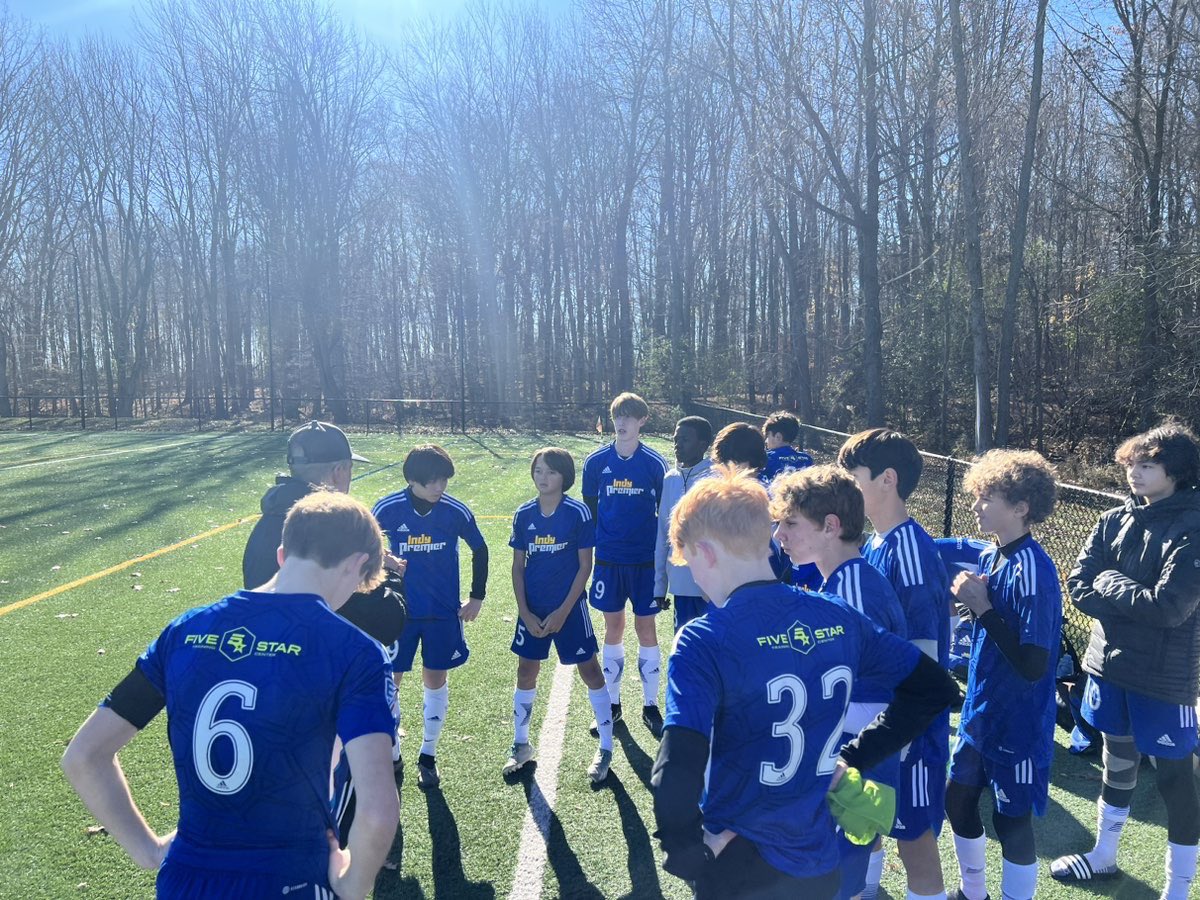 IndyPremierSC's tweet image. Coach Nathan getting the 10B Elite I ready for some E64 NL action! @usyouthsoccer #annarbormichigan #proveyourself #E64NL