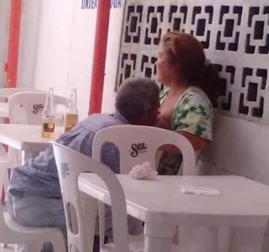 elconde_nad0's tweet photo. Ah perro, cerveza y leche te va a dar diarrea https://t.co/oLnyHdyS6W