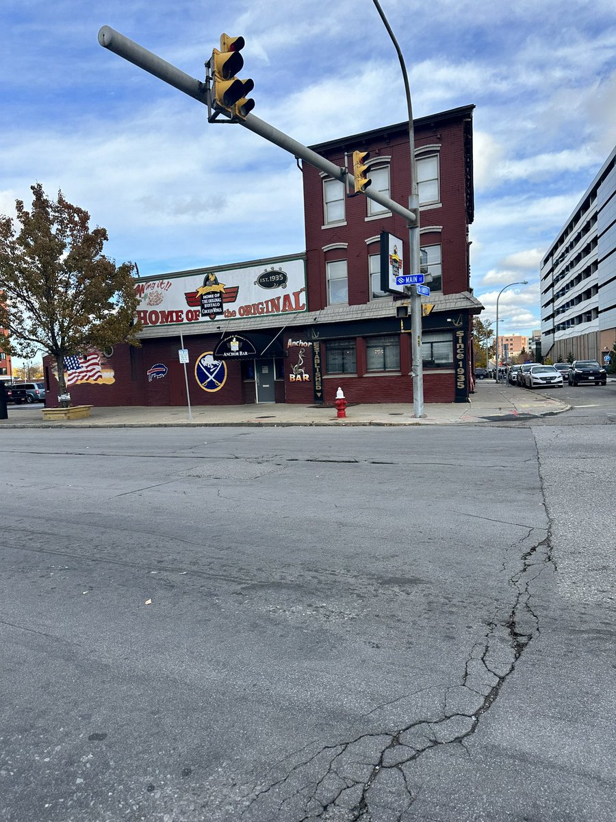 Bakibahce's tweet image. Anchor Bar wings. Let’s see what all the fuss is about #JetsTwitter