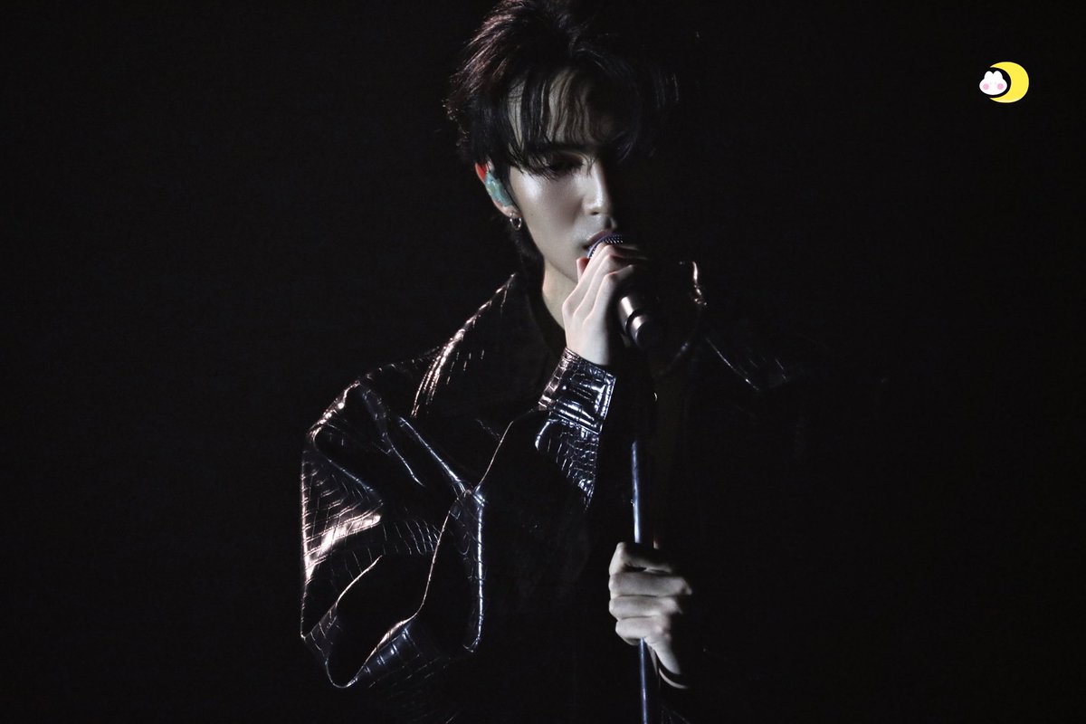 Maaw_wRay's tweet image. Daydream🦋
 #StepByStepOuting 
#BenBunyapol 
@bbenlk