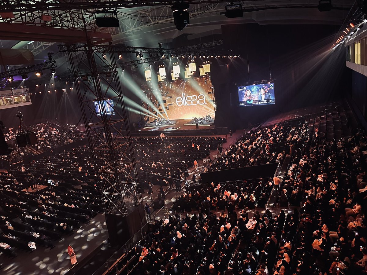 mark_breen's tweet photo. Venues get built, so shows can happen.
A day in the life.
#eventprofs #eventsafety #crowdsafety #eventprofsUK #enablingcreativity #SafeEventsGlobal https://t.co/FWPgoRAFAs