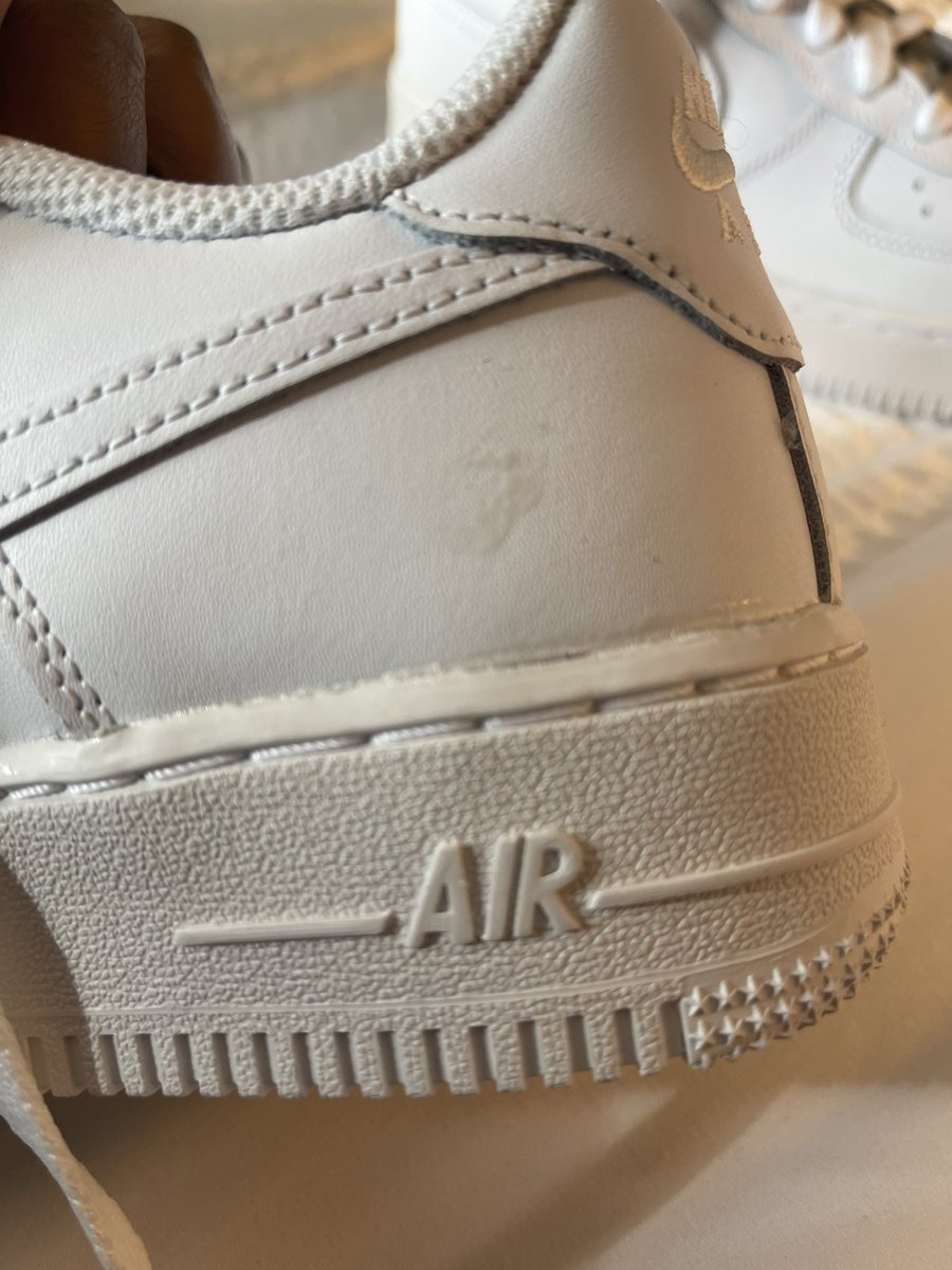 A1_n_HD's tweet photo. @hibbettsports I purchased these shoes for my mom only to find out one of the shoes was poorly made and damaged when she took them out the box. This is unacceptable. https://t.co/zTenf9kEDc