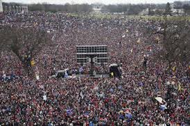 DrunkenAnarchi1's tweet image. Picking and choosing the few committing violence out of this crowd and saying they were all part and lead by a coup/insurrectionist is dishonest.