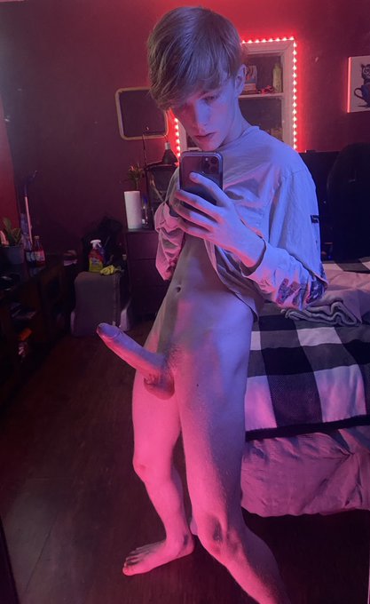 Let’s have some fun 😈🍆 https://t.co/AXo2p4YpSm