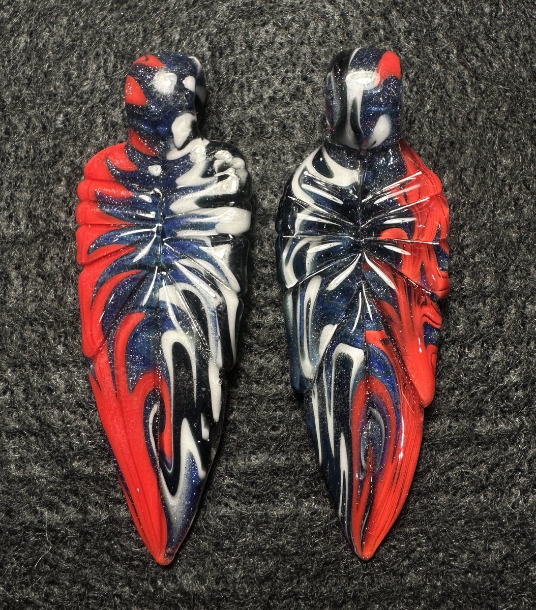 WookAuctions's tweet photo. BIDWARZZZZ! Up on the block today is this pair of matching wig wag leaves ! Winner gets the set! 

PLEASE place bids under the. I’d here reply and PLEASE reply to the person you outbid! 

Thanks for looking :) ends at 830pm EST! https://t.co/liSTwdRG7e