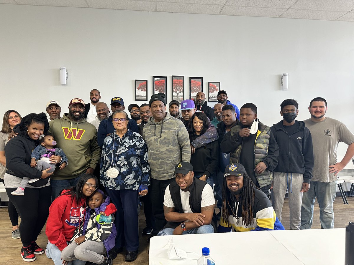 STKendall153's tweet photo. 🌟 A Heartfelt Thanks from S.T. Kendall Lodge No.153 🌟

We want to extend our deepest gratitude to each and every one of you who joined us at the annual Thanksgiving Turkey Distribution at the BRSC Community Outreach Center. 
#StayTheKourse #TheLIGHTofWaldorf #PrinceHALLisHere https://t.co/pyKFiOF8x0