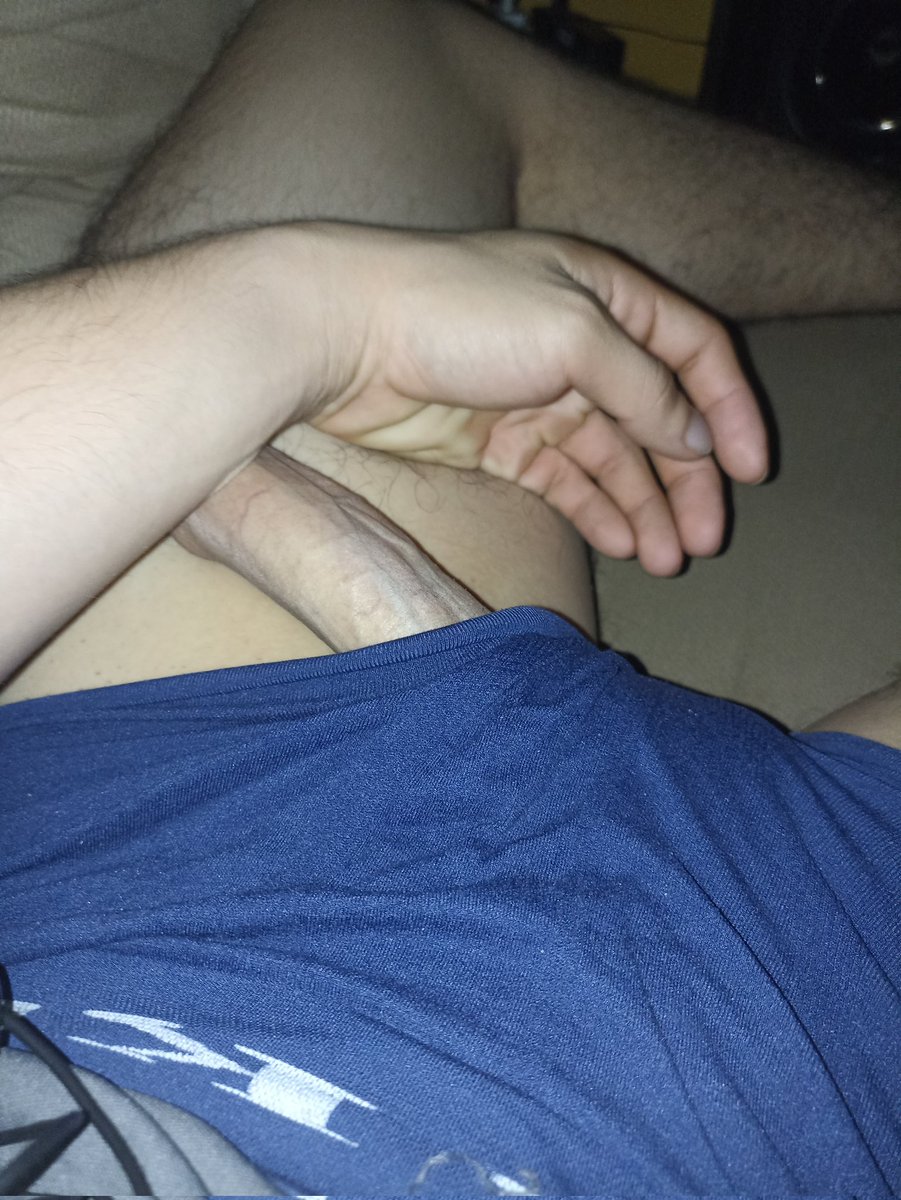 Fernand82979989's tweet photo. Sin nada que hacer😮‍💨 día aburrido hasta ahorita
Jugando con mi 🍆 para no aburrirse 
#singlemina
#singlecoatza
#swinger
#single
¿Que planes tienen? https://t.co/DTYtdOPq6c