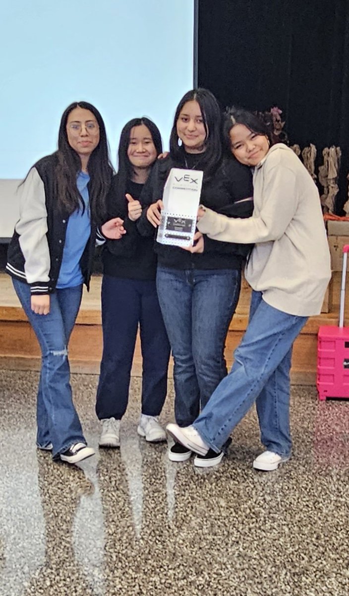 BlansonRobotics's tweet image. Girls did it again!!! Design award in the bag 🏆. The teams did an amazing job today! I am a really proud of all of them!
@BlansonCTEHS @AldineCTE @BenIbarraCTE 
#OwnIt #BlansonProud #MyAldine