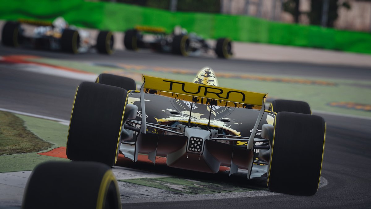 Ssz_Daniel's tweet photo. P10 over the line at Monza. I Was driving for a P5 finish but sadly got caught right in the middle of a 7 car crash in Ascari. Luckily I managed to keep the car going and bring home a Top 10 finish for the last race of the season. Big Congrats to Michele on his Home Race Win! https://t.co/GCr0TC98tN