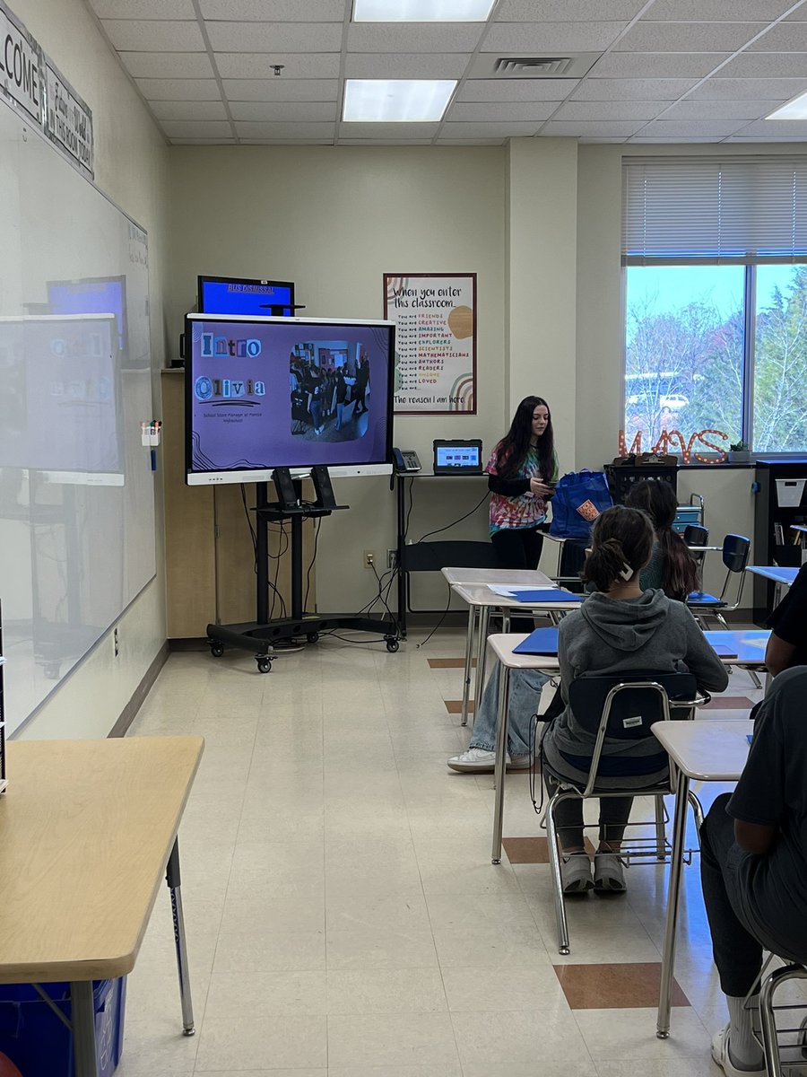 lallydavist's tweet photo. Super proud of @MonroeHSNC SGA students participating and leading breakout sessions at their first Western District Conference #NCASC @MomPrincipal https://t.co/BxtyUkN3OY
