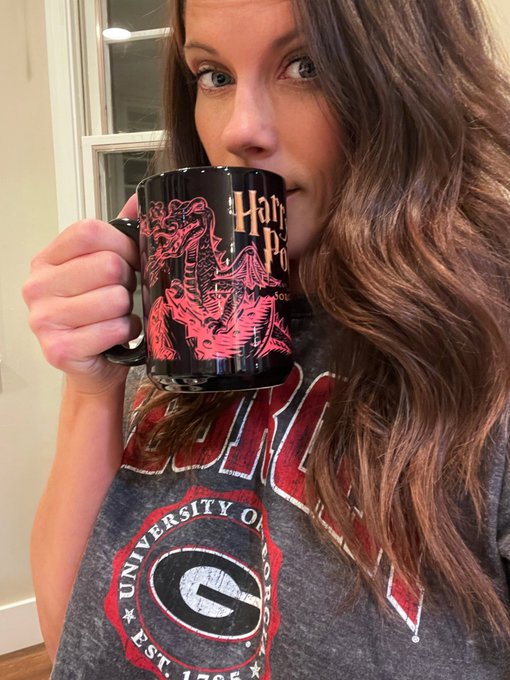 Goooo Dawgs! https://t.co/Mxq2Vu9zZT