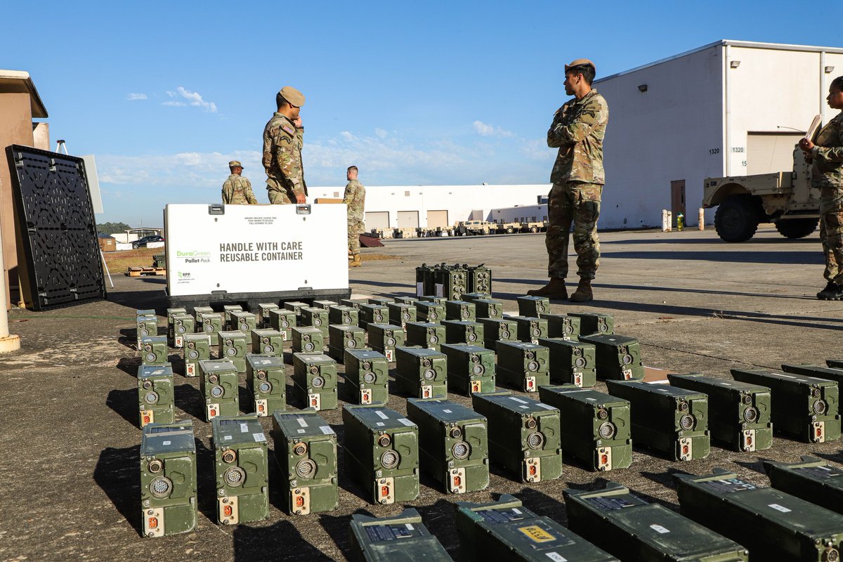 USArmyWHC's tweet photo. #Soldiers assigned to @3rd_Infantry Division have begun to identify and part with excess equipment within their companies. This is an ongoing process and will continue into December.
#Modernization #ArmyFuture #BeAllYouCanBe #Soldiers @USArmy https://t.co/pLErKlXHqK