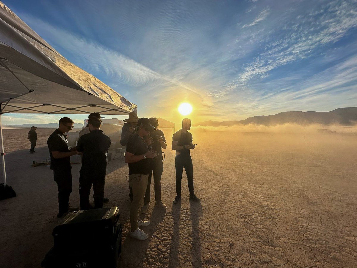Kingdom_Cr's tweet photo. Kingdom creating dust in the Las Vegas desert on a top-secret shoot. Then heading to The Strip and celebrating with a load more of the team who are working with Formula 1 filming the thrilling Pirelli F1 Hot Laps 🎬

#HotLaps #f1 #filmproduction #automotivefilmmaking #videopro... https://t.co/vywQNmv8Bl