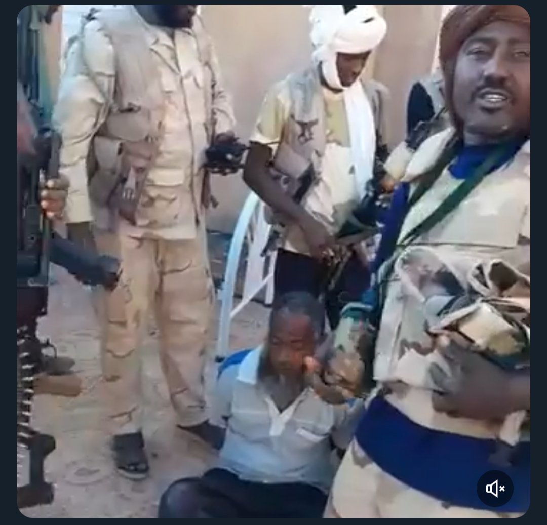 الله أكبر دخلنا بيت مواطن وأعتقلنا شاب وراجل كبير ولابسيين ملابس مدنية مواطنيين عادين وعلي حس دقن الشيخ أستنتجنا يتبع لداعش وقعدنا نكبر ونهلل بقبض مواطن نحن الدعم أغبى خلق الله 
واشدهم أجراما علي وجه البسيطه