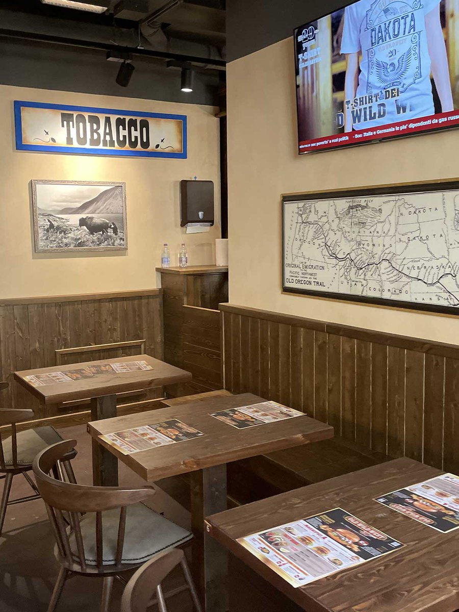 credenzamostro's tweet photo. i am once again reminding Americans that Italy has its own equivalent of Olive Garden, it's called Old Wild West and it serves burgers named "Apache",  "Navajo" and "Dakota" https://t.co/XIecchVQxd