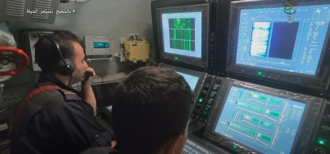 kmldial70's tweet photo. The #AlgerianNavy #submarine power !
six super quiet, land attack capable #KiloClass could be a nightmare for any #naval power in the world.
How would be the confrontation of the kilo class with the new #french #SuffrenClass subs ?
#Navy https://t.co/6gzv4eeKqY