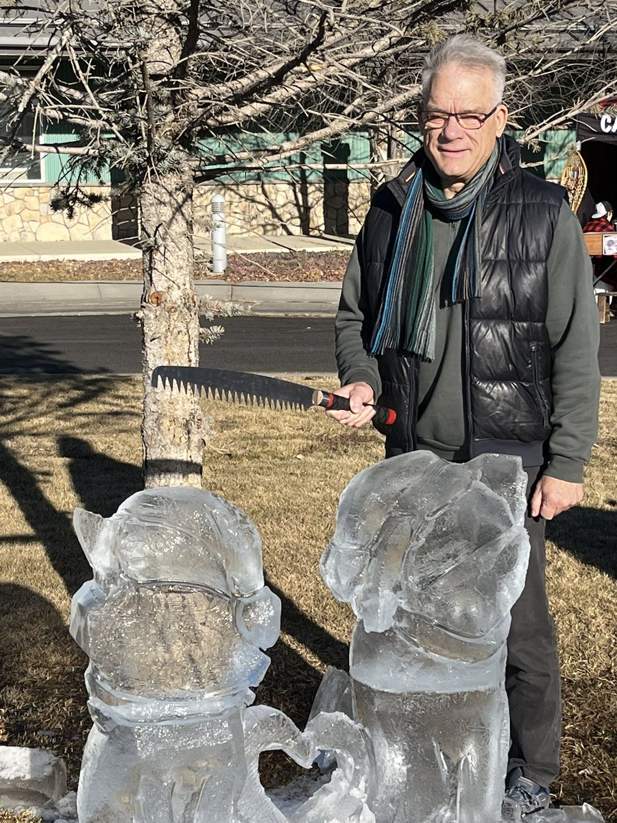 DrTedPurcell's tweet photo. Here today at Made for Pets:Winter Market with EHS CEO Liza Sunley. Plenty of time to stop by @EdmontonHumane. Lots to see for people and pets until 4 PM ! https://t.co/7QS9fzYvgd