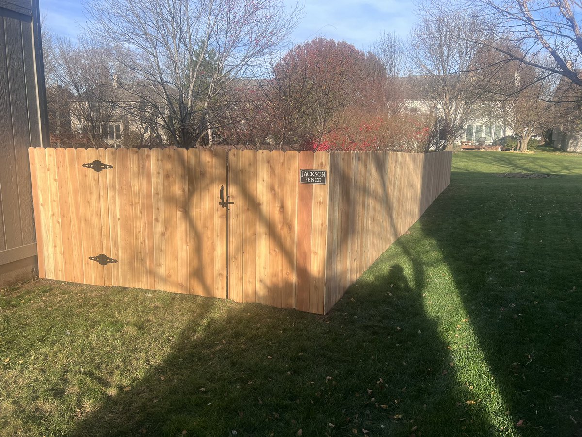 jacksonfencekc's tweet photo. New 6’ privacy fence by Jackson Fence! Call or text today for an estimate! 816-838-8598 https://t.co/LmdxxIvooD #kc #kansascity #fence #fencecompany #kansascityfencecompany #fenceinstallation #leawood #missionhillsks  #overlandpark #brooksidekc https://t.co/cf7BYKtooX