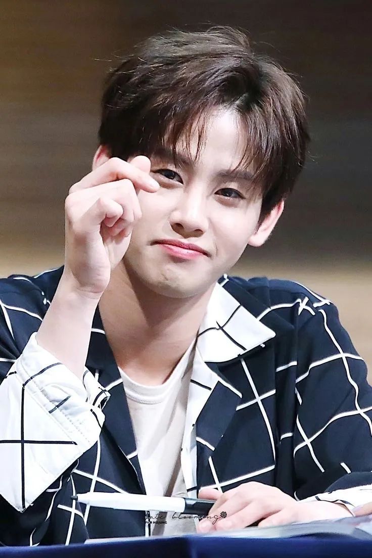 hourlyblpics's tweet photo. — ✧ Ko Hojung

#고호정 #GoHojung #KoHojung #Hojung #호정 https://t.co/oMMBysn1lA