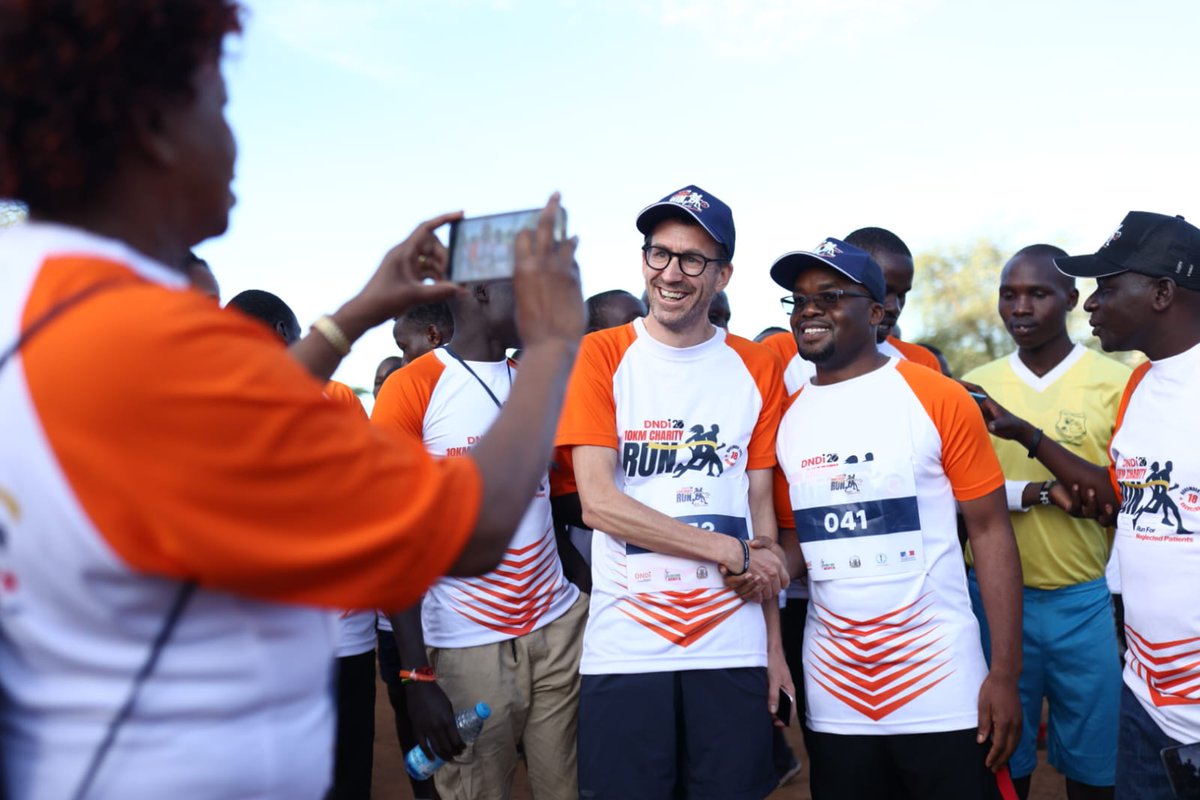 DNDi's tweet photo. We marked our 20-year anniversary with a charity #RunforNeglectedPatients with our partners & the community in Kacheliba, West Pokot County.
The 10 km run which is also virtual was a great opportunity to raise more awareness on the impact of #NTDs & the value of partnership. https://t.co/XihTHNlpTb