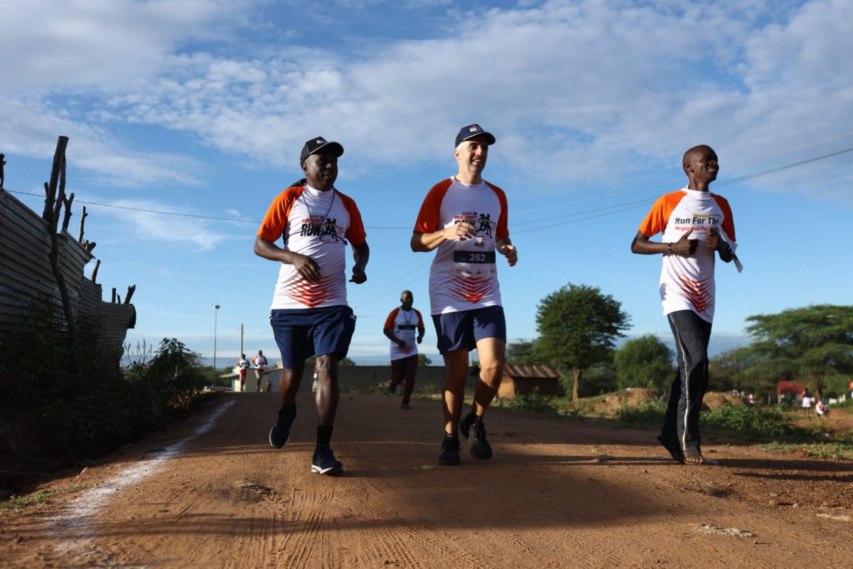 DNDi's tweet photo. We marked our 20-year anniversary with a charity #RunforNeglectedPatients with our partners & the community in Kacheliba, West Pokot County.
The 10 km run which is also virtual was a great opportunity to raise more awareness on the impact of #NTDs & the value of partnership. https://t.co/XihTHNlpTb