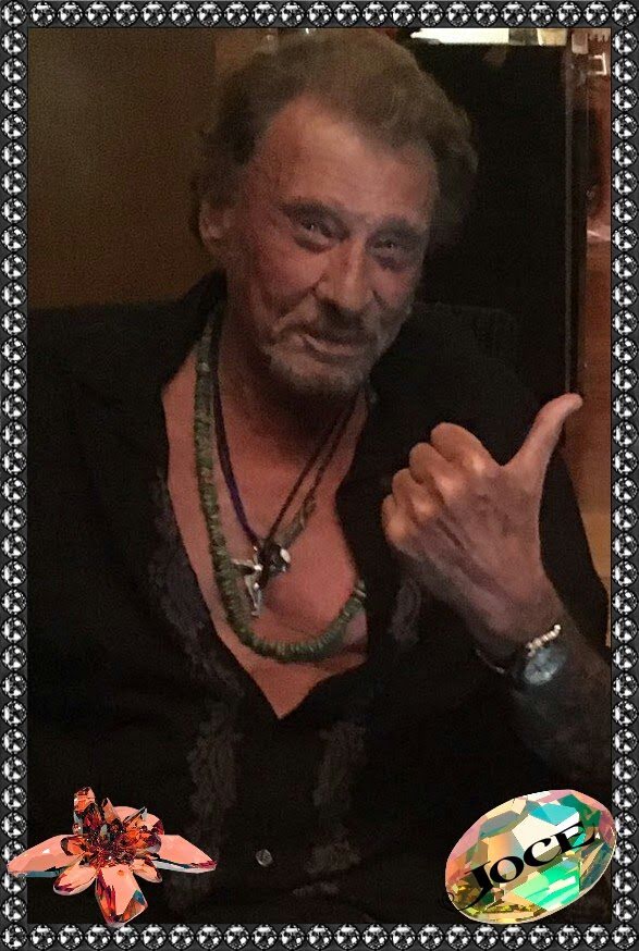 😉😉😉👍😊🌟🌙🙋

#TeamHallyday #EternelJohnny
#JohnnyDansNosCoeursAJamais
#JohnnyCommeTuNousManques
    #UneIconeNeMeurtJamais