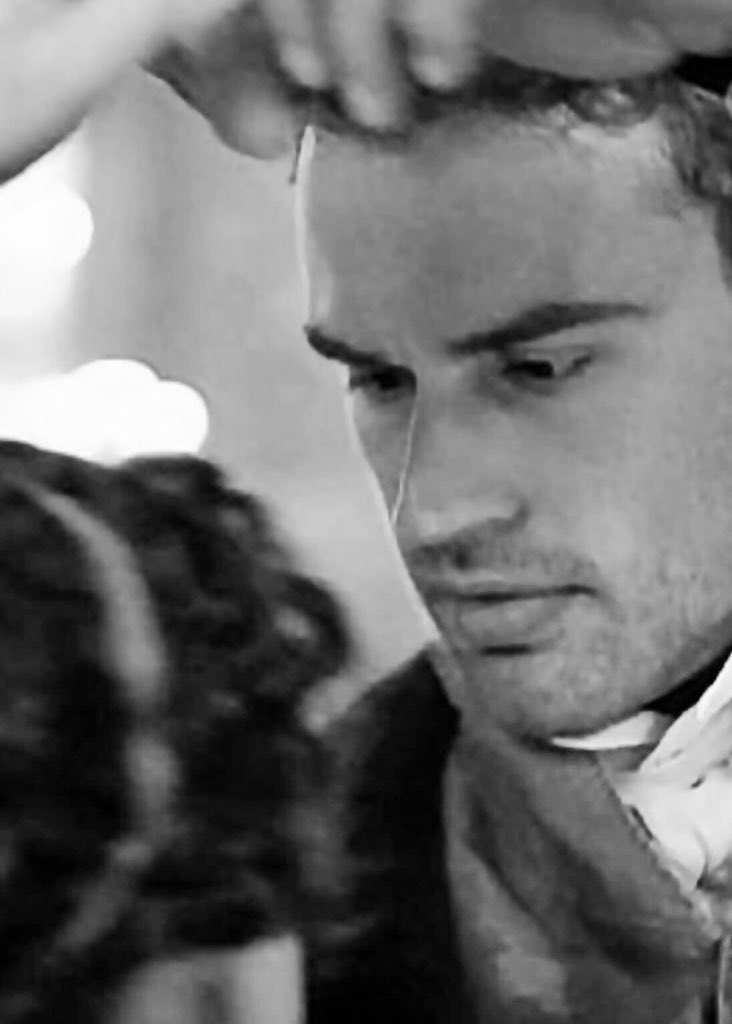jenvan16's tweet photo. HAPPY #SidlotteWeekend 🎩💚👒Season1 &amp; Sidlotte reigns SUPREME! #SidlotteForever #RemakeSanditonRight #MarriedSidlotte
#MrAndMrsParker #SaveSidneyParker #LastAustenHero #SanditonSeason1 #SidlotteDeservedBetter #SidlotteOrNothing #StillSidlotte @masterpiecepbs s2/3 was AWFUL! https://t.co/WCNut3SFoo