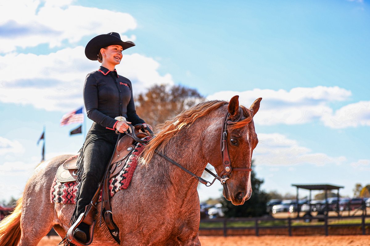 UGAEquestrian's tweet image. No. 5 Georgia wins final fall meet, 11-6, over No. 6 Oklahoma State.

🔗 gado.gs/b5n

#GoDawgs | #ALLIN