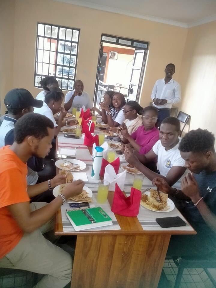 Vgatonye's tweet photo. #MtuKujiamini https://t.co/ZNdak2QL4N