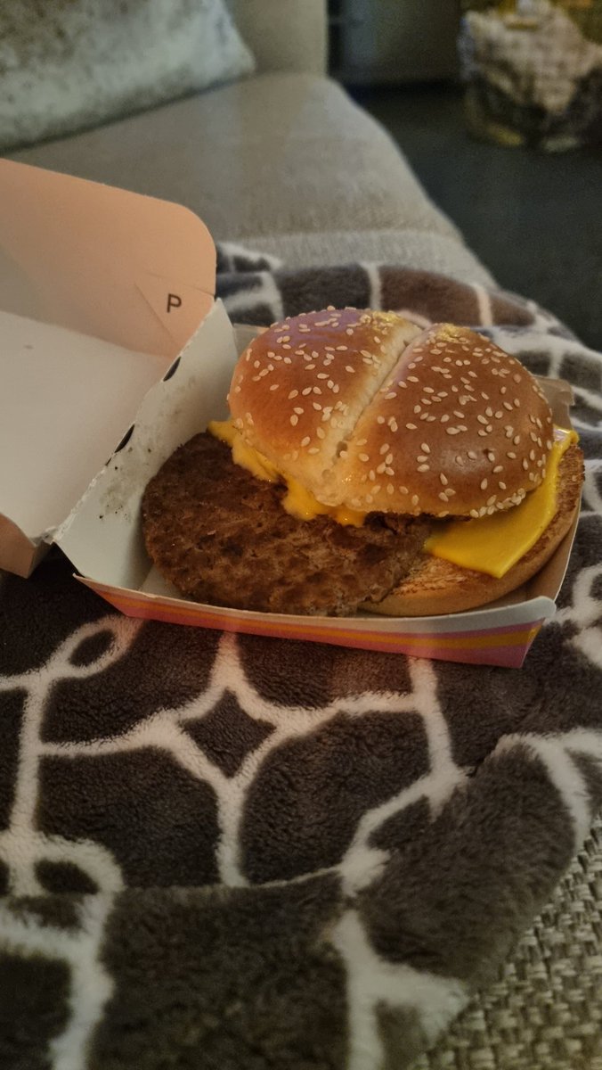 beastment's tweet photo. @McDonalds what on earth is this? I ordered a philly cheese stack and got this! Utterly disgraceful that this is allowed! Assume it was thrown together by a infant? https://t.co/QrWoOzVwQv