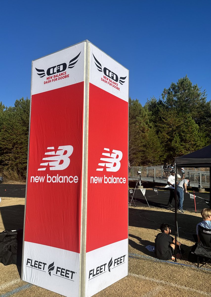 XCmamaNC's tweet photo. Beautiful day for #NBDFD!!!! 
Races start at 3:15. 
Big times coming!🔥 https://t.co/sdehhFEF9C