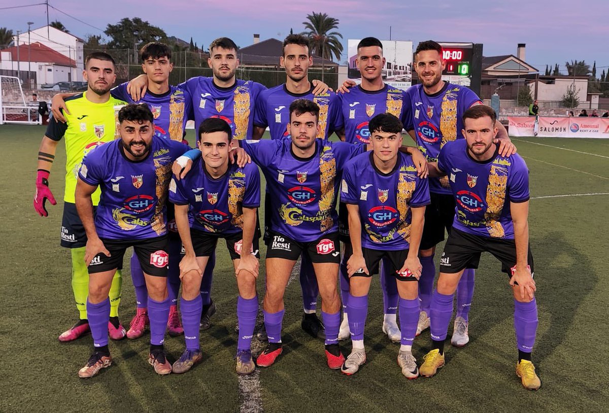 ciudad_calas's tweet photo. Cabezo de Torres 2 - Calasparra 3

Goles:
Iván Moya ⚽
Hugo ⚽
Panadero ⚽

"Tercera victoria consecutiva, y de la temporada. El equipo ha hecho un grandísimo partido, con trabajo y buen juego" 

#Victoria #ArrozDeCalasparra #TioResti #Seindec #Arroceros https://t.co/kzdGCOl393