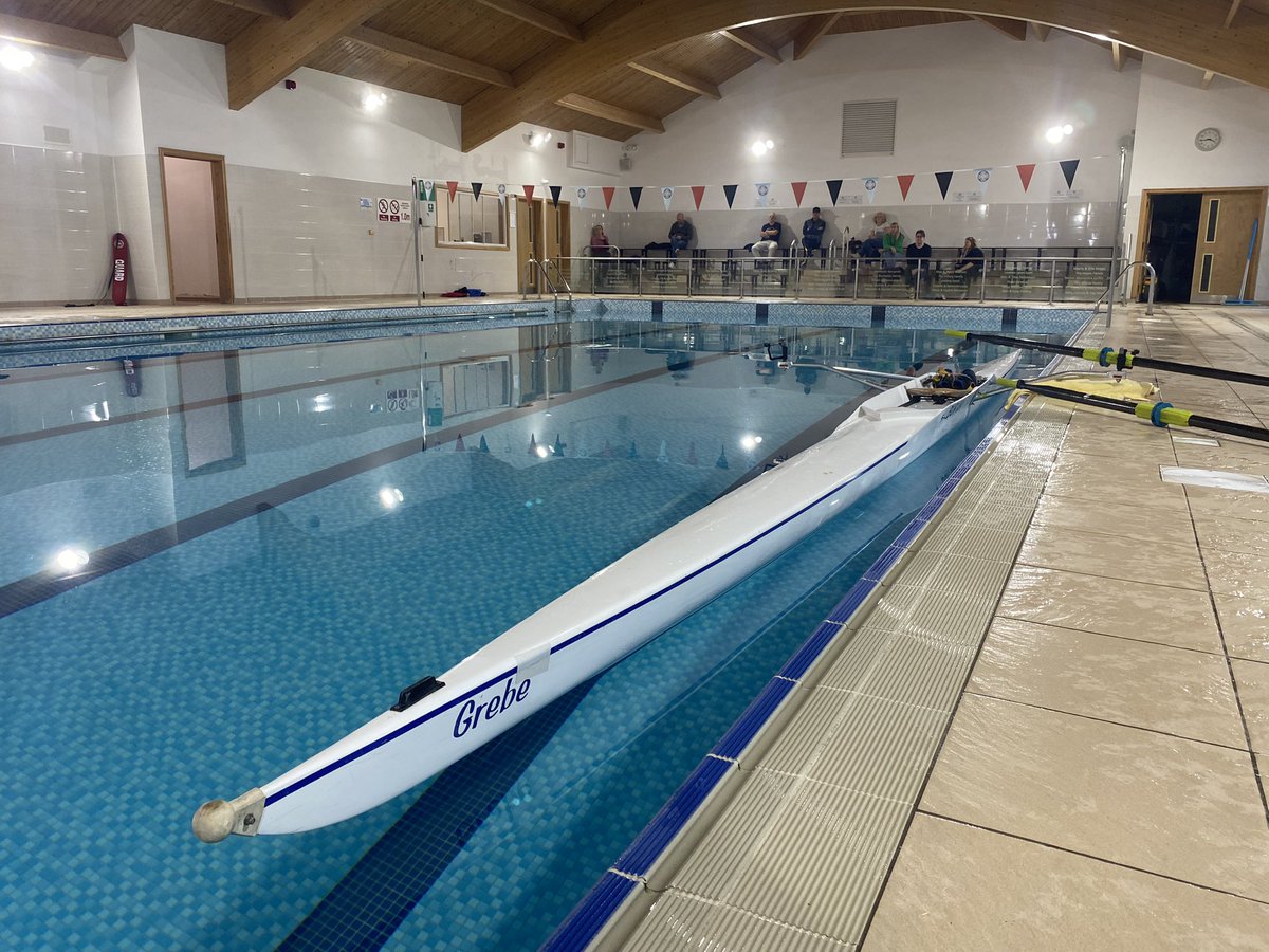 BGS_SportDpt's tweet photo. Capsizing Champions! The Bishopsgate Rowing Squad ๐ฃ๐ปโโ๏ธ spending Saturday afternoon poolside with @BurwayRowing #bgs_sport #bgs_rowing #training https://t.co/F0koGxhk9n