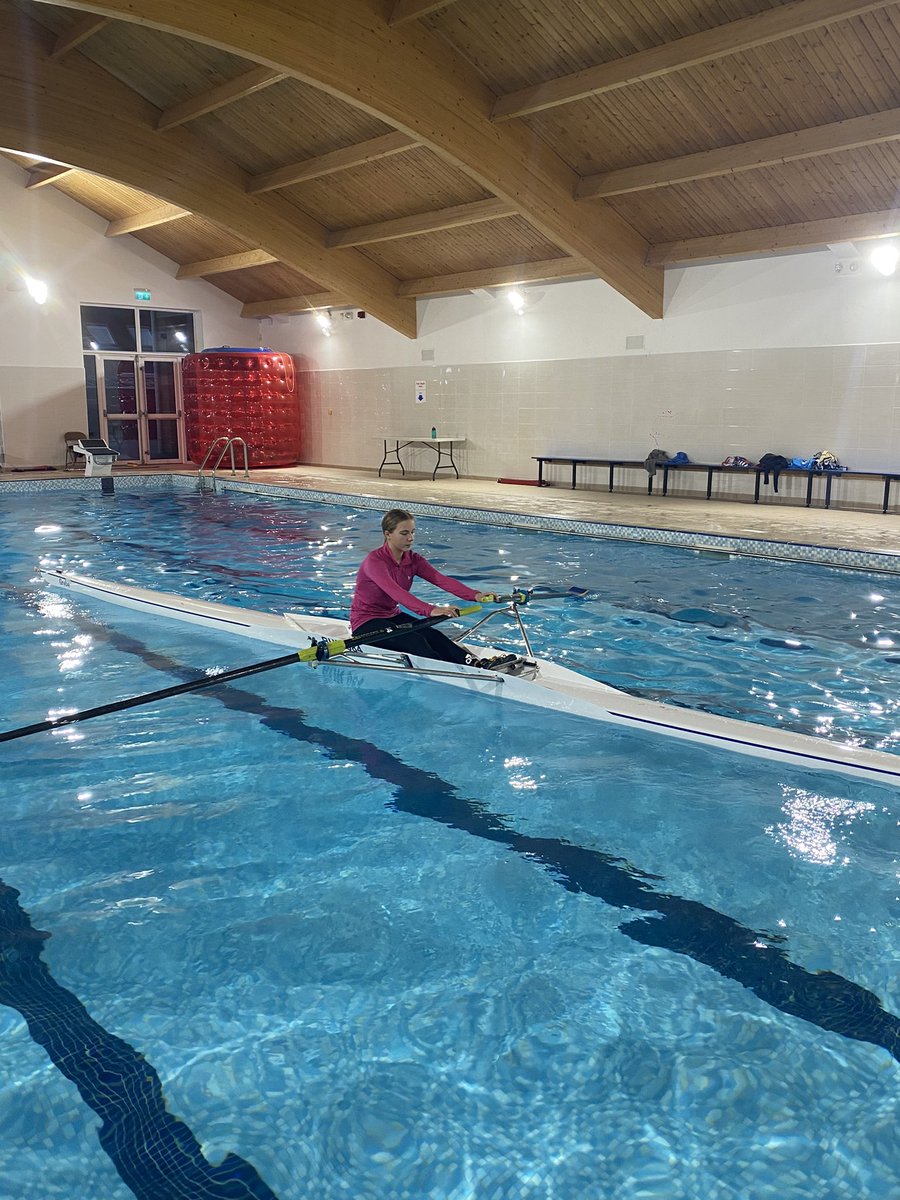 BGS_SportDpt's tweet photo. Capsizing Champions! The Bishopsgate Rowing Squad ๐ฃ๐ปโโ๏ธ spending Saturday afternoon poolside with @BurwayRowing #bgs_sport #bgs_rowing #training https://t.co/F0koGxhk9n