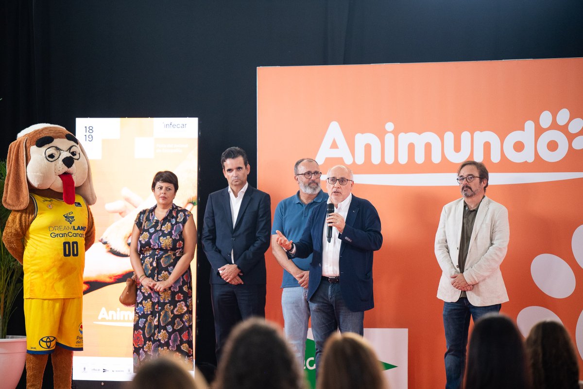 infecar's tweet image. ¡Así hemos vivido la primera jornada de #Animundo!

Gracias  a todos los que nos han acompañado en el día de hoy, contribuyendo a  crear conciencia sobre el cuidado y bienestar de nuestros animales de  compañía y que cerramos con 5 adoptados.