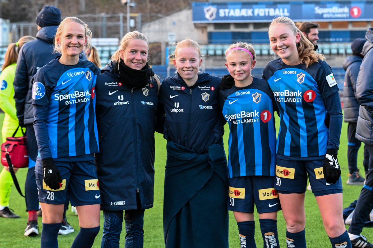 💙 SÅÅÅÅ mye bra ⚽ Vi gleder oss til 2024 allerede!

#AlltidUansett #Stabæk #akademi 📸 <a href="/fotografbjerke/">Kristian Bjerke</a>