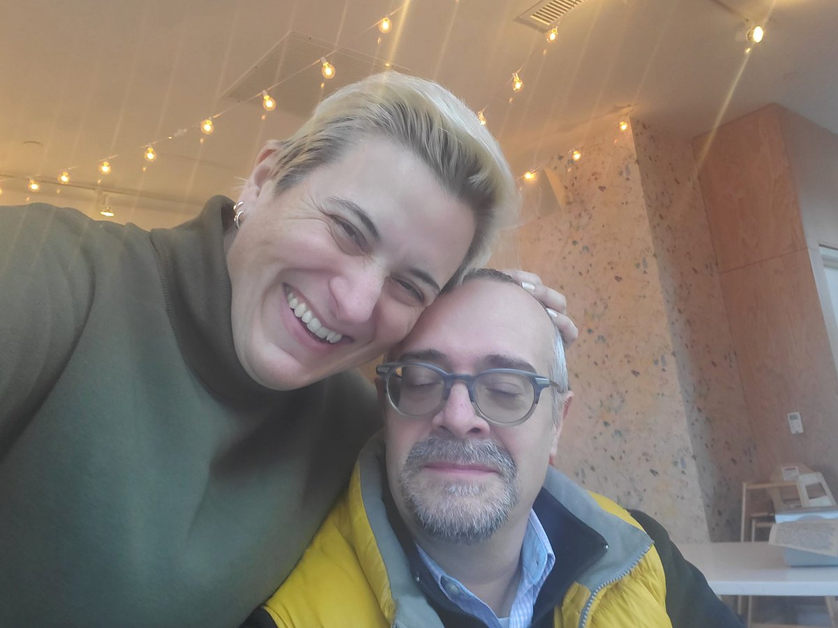mbuenof's tweet photo. Find somebody to be silly with! #Livegoals Those are the moments that will make your day. https://t.co/50FhPMaxMX