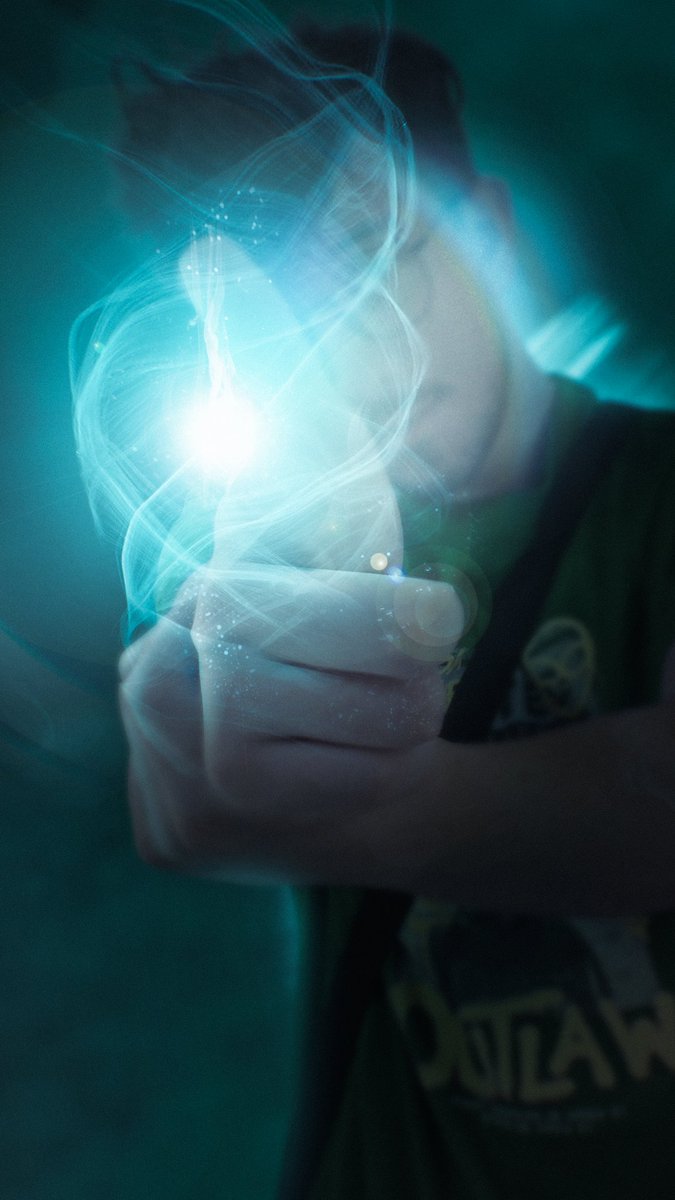 VitorPontoCSS's tweet photo. Rapaziada, eu sei que eu não sou um MONSTRO do photoshop, mas quem quiser aprender, só vir falar comigo, a ultima coisa que eu quero é manter o conhecimento fechado em mim, algumas artes que eu fiz e posso dar um breakthrough pra quem quiser: https://t.co/J8nnLyw0T3