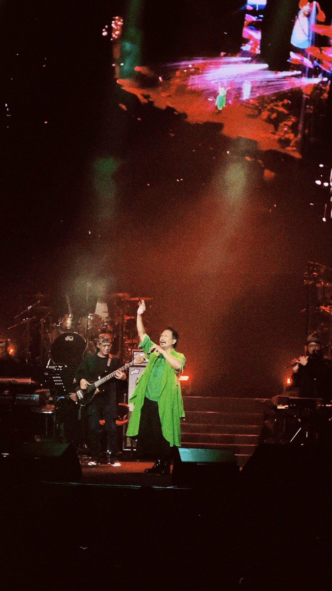 WHAT. A. NIGHT. 
3 hours of festive spirit brought to life by the one and only Datuk M. Nasir. The night became even more magical with the celebration of an incredible lineup of talented musicians, especially the percussionists! Thank you for the world-class show <a href="/cikm_musa/">Marlia Musa</a> ✨