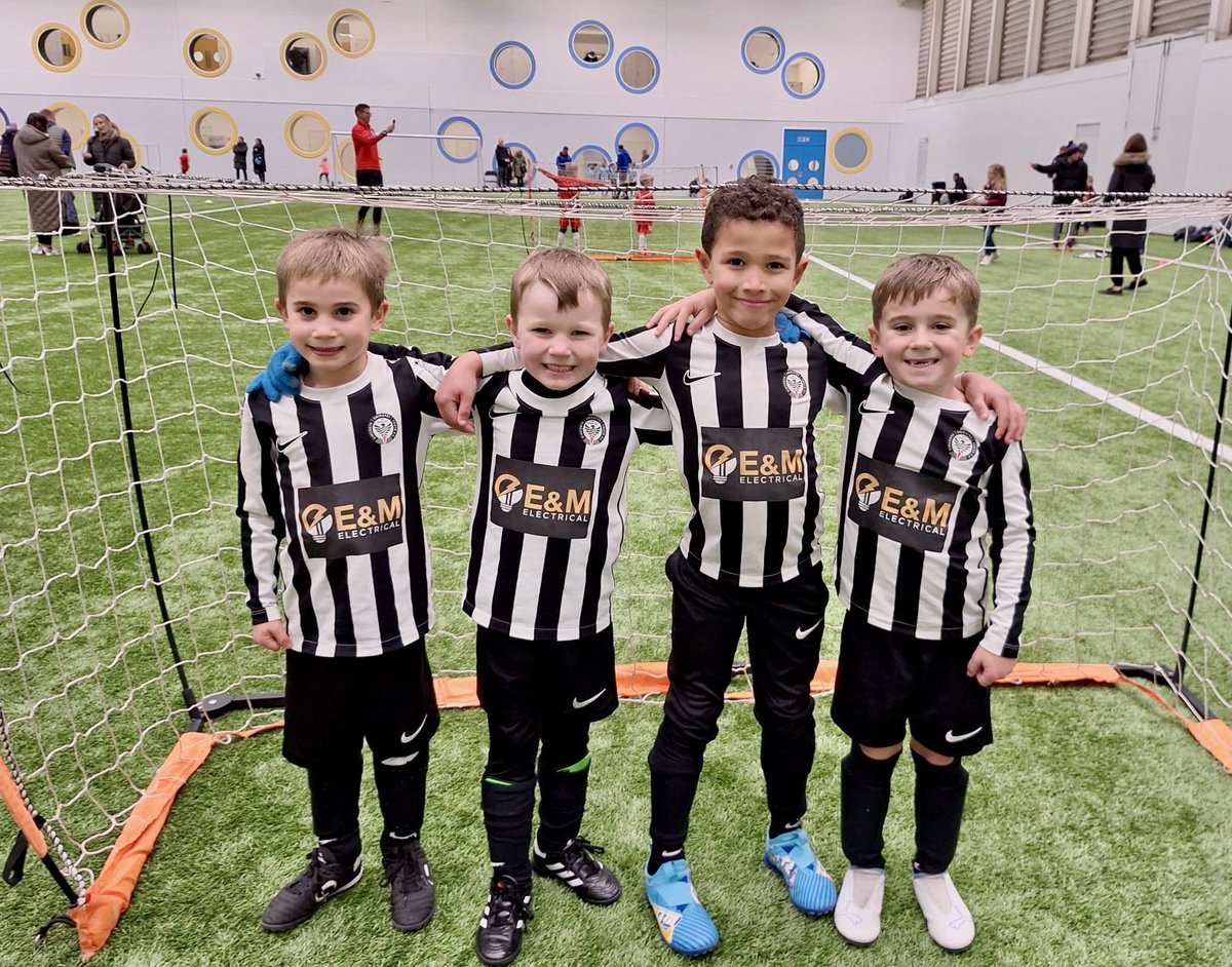 Our 2017’s were back in action this morning at the ASV taking part in the ADJFA 4v4 festival. 
Excellent performance from all of the boys today. Improving all the time heads up &amp; looking for the pass. Some great goals were scored. Well done lads keep up the hard work 🖤