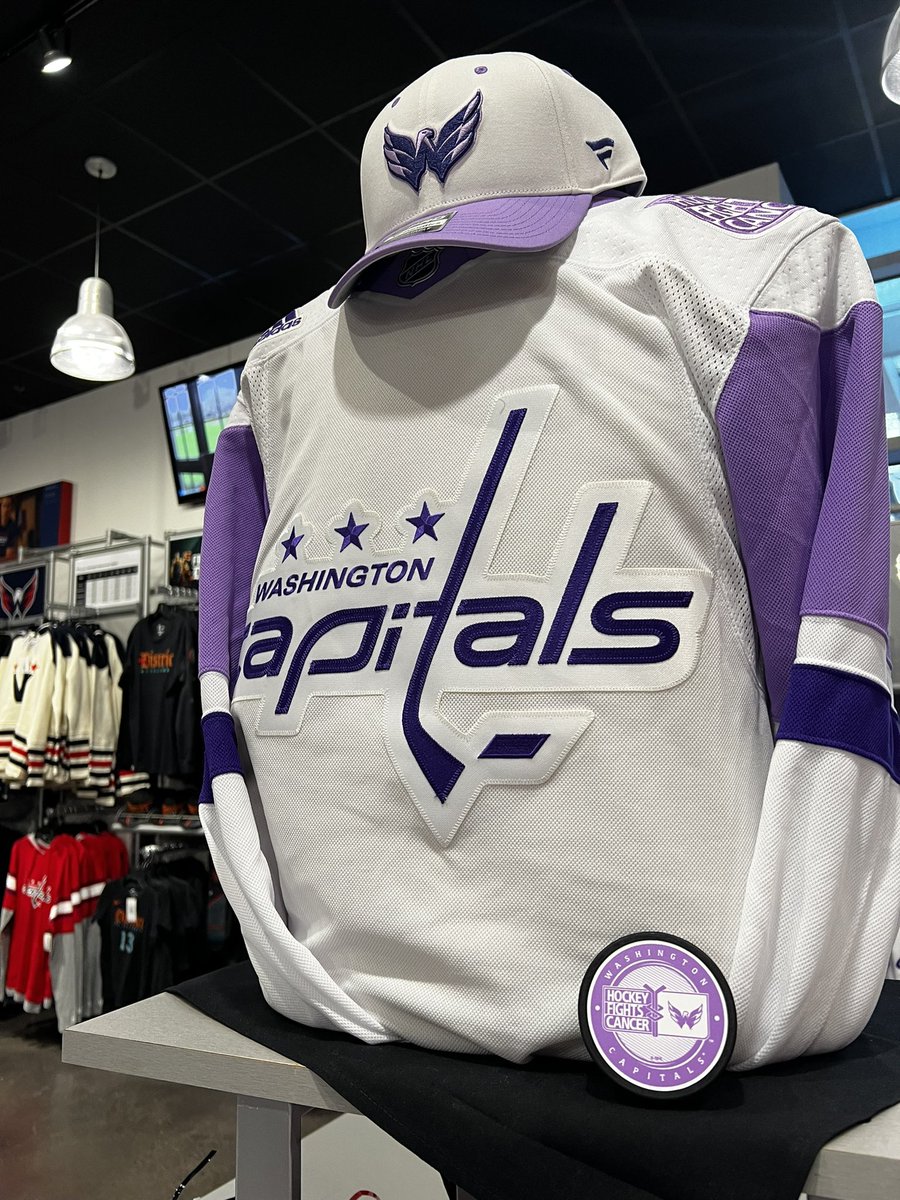 @TeamshopatCOA (@teamshopcoa) on Twitter photo Come shop HFC today!
You can also donate with your purchase! All proceeds go to the <a href="/TheVFoundation/">The V Foundation for Cancer Research</a> <a href="/Capitals/">Washington Capitals</a>
#CapsFightCancer Come shop HFC today!
You can also donate with your purchase! All proceeds go to the <a href="/TheVFoundation/">The V Foundation for Cancer Research</a> <a href="/Capitals/">Washington Capitals</a>
#CapsFightCancer